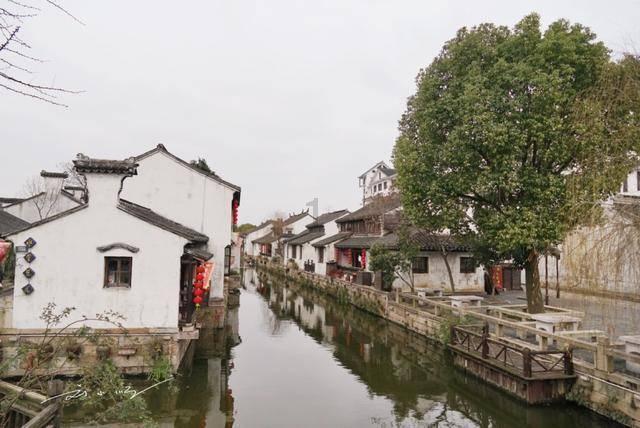 油漆墙面